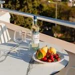 アパートホテル Kalkan Suites Hotel