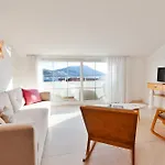 アパートホテル Kalkan Suites Hotel