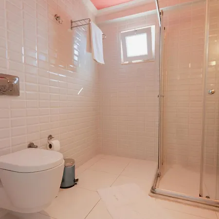 Kalkan Suites Hotel *